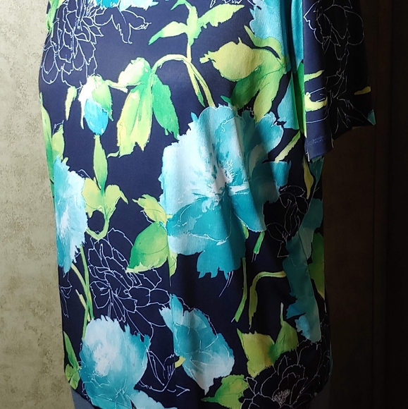 Susan Graver blazer and top set - Picture 5 of 5